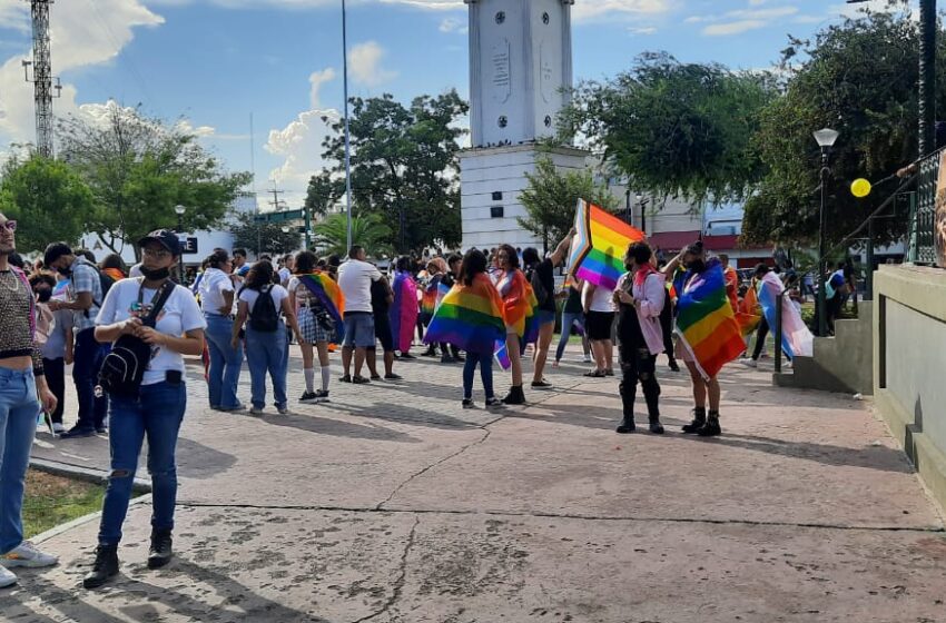  COMUNIDAD LGBT TUVO SU MARCHA DEL ORGULLO EN NLD