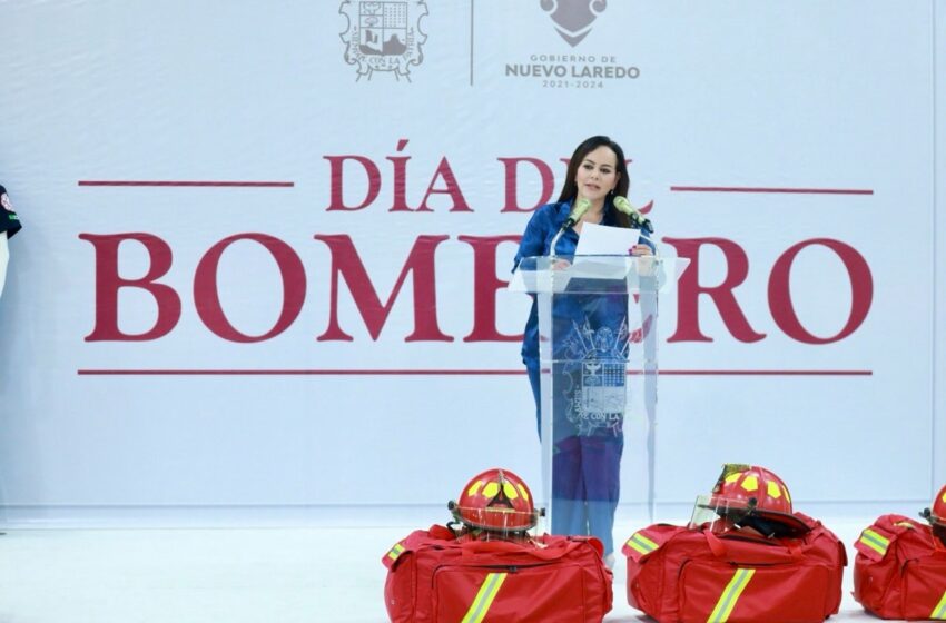  RECONOCE GOBIERNO MUNICIPAL A BOMBEROS Y ENTREGA NUEVO EQUIPAMIENTO