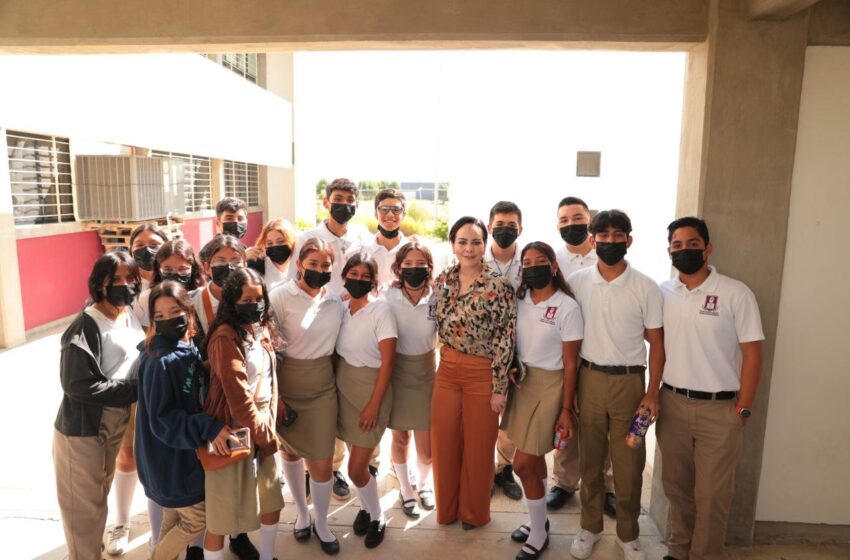  ‘LA EDUCACIÓN ES NUESTRA PRIORIDAD’; CARMEN LILIA CANTUROSAS REFRENDA COMPROMISO CON SECTOR EDUCATIVO