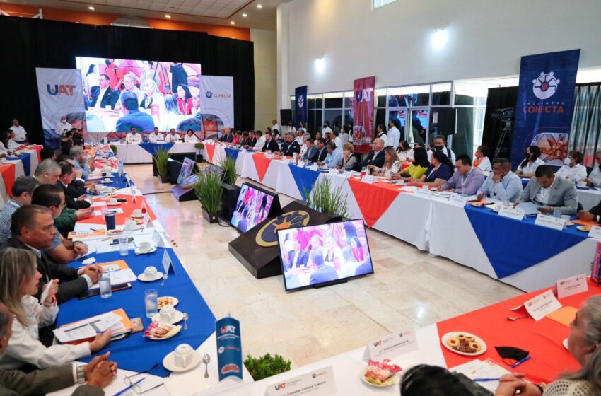  PARTICIPA GOBIERNO EN FORO PARA FORTALECER EDUCACIÓN SUPERIOR