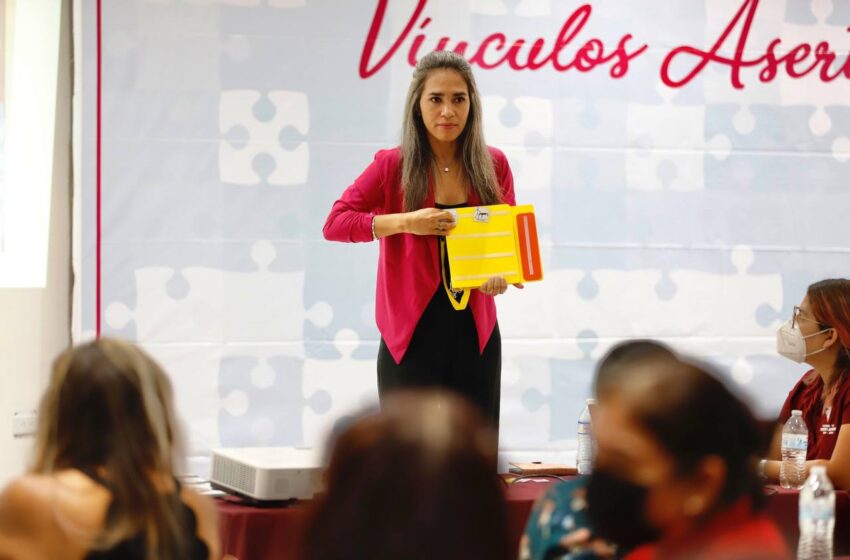  GOBIERNO MUNICIPAL BRINDA ESTRATEGIAS DE EDUCACIÓN A PADRES DE FAMILIA Y DOCENTES