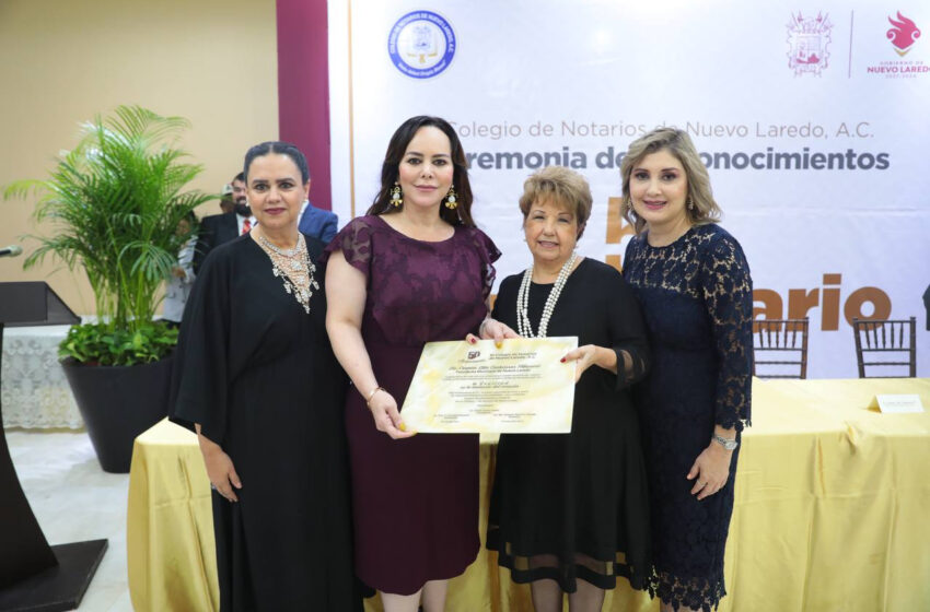  RECONOCE ALCALDESA LABOR DEL COLEGIO DE NOTARIOS EN EL 50 ANIVERSARIO DE SU FUNDACIÓN