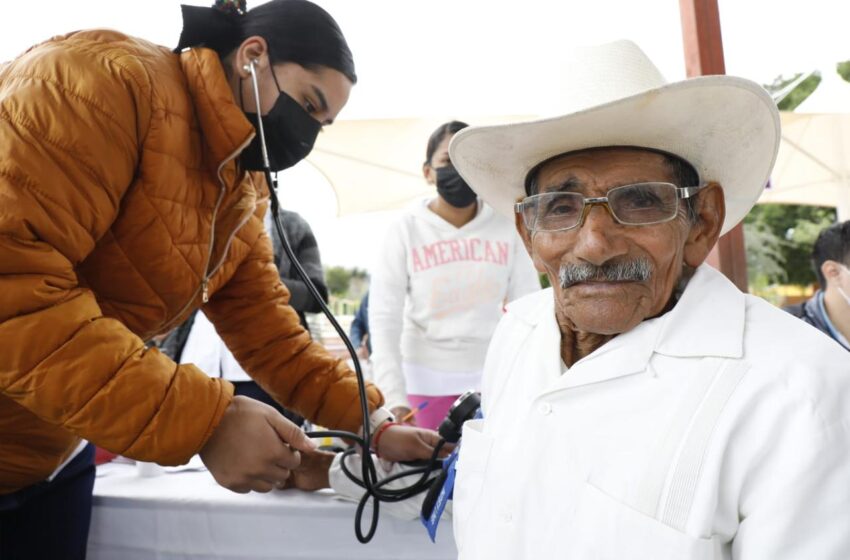  Cumplen DIF Tamaulipas y Gobierno del Estado llevando beneficios a familias del Altiplano