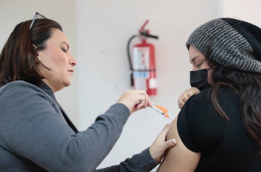  LLEVARÁ GOBIERNO MUNICIPAL VACUNACIÓN CONTRA COVID-19 A COLONIA PALMARES