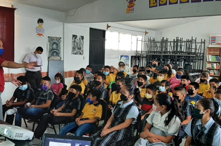  PREVIENE GOBIERNO MUNICIPAL PRÁCTICAS ANTISOCIALES CON PLÁTICAS DE SENSIBILIZACIÓN EN PRIMARIAS