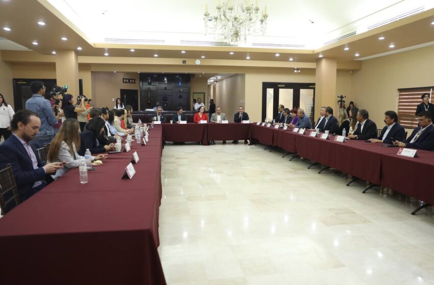  IMPULSA GOBIERNO MUNICIPAL DINAMISMO COMERCIAL CON CÁMARA DE COMERCIO CANADIENSE