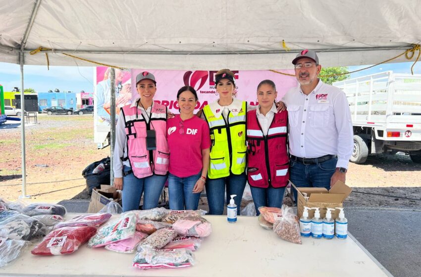  BRIGADA TOCANDO CORAZONES DEL DIF ATIENDE A VECINOS DE LA COLONIA VALLES DE ANAHUAC