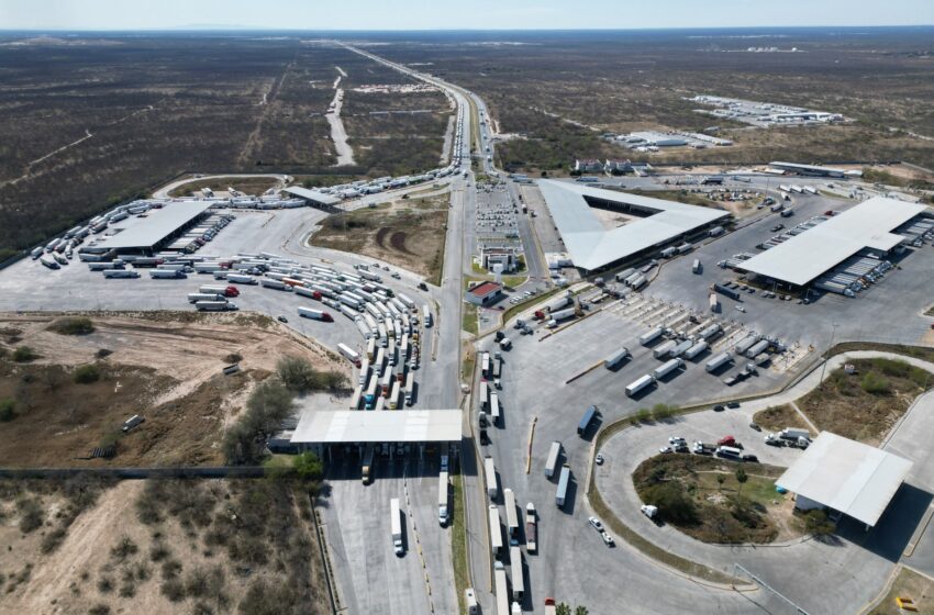  ES NUEVO LAREDO ADUANA NÚMERO UNO DE MÉXICO Y ESTADOS UNIDOS