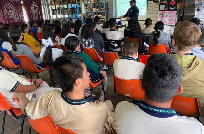  Policía cibernética brinda orientación a estudiantes de secundarias de Tamaulipas