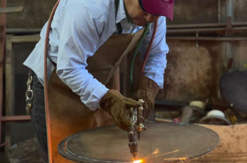  FABRICAN EN COMAPA PIEZAS ESPECIALES PARA ATENDER REPORTES CIUDADANOS