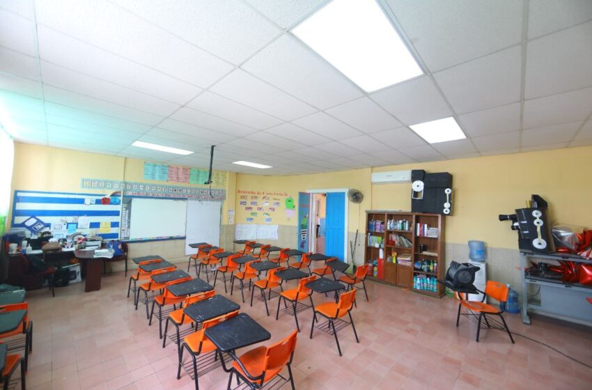  TRANSFORMA GOBIERNO MUNICIPAL ESCUELA HISTÓRICA DE NUEVO LAREDO