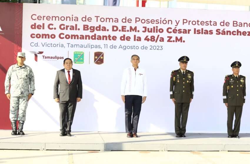  Asiste gobernador Américo Villarreal a la toma de posesión del comandante de la 48/a Zona Militar