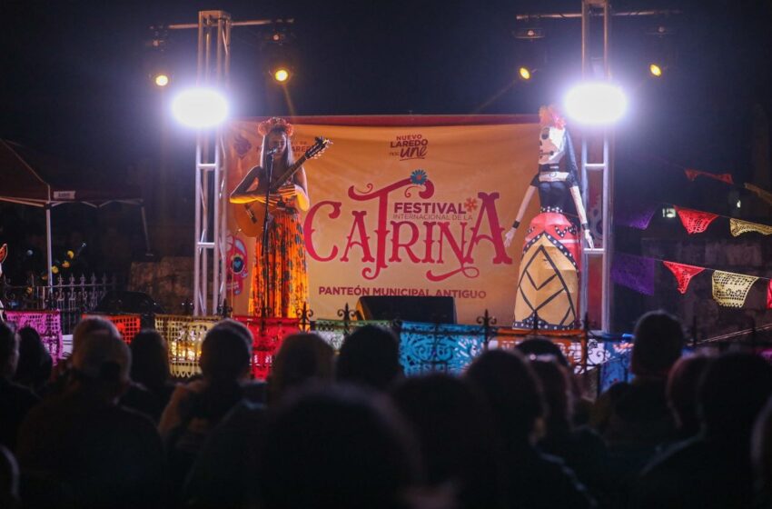  DECENAS DE CIUDADANOS VIVEN FESTIVAL INTERNACIONAL DE LA CATRINA 2023 EN EL PANTEÓN MUNICIPAL ANTIGUO
