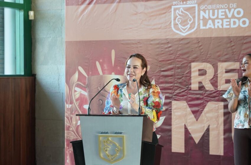 RECONOCE ALCALDESA CARMEN LILIA CANTUROSAS A JÓVENES DESTACADOS DE NUEVO LAREDO