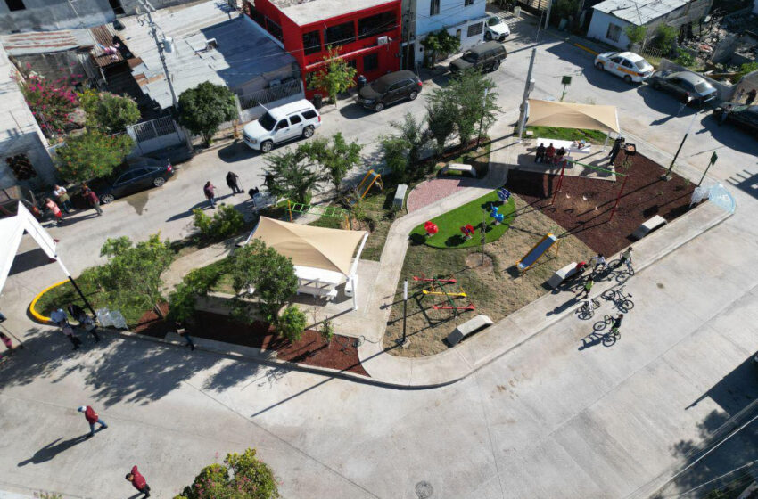  CARMEN LILIA CANTUROSAS RESCATA ESPACIOS PÚBLICOS Y FORTALECE LA UNIÓN VECINAL EN LA COLONIA NUEVA ERA