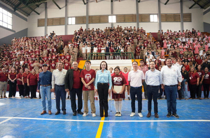  CARMEN LILIA RECUPERA 80 AÑOS DE HISTORIA: ENTREGA RENOVADO EL GIMNASIO ESCUADRÓN 201